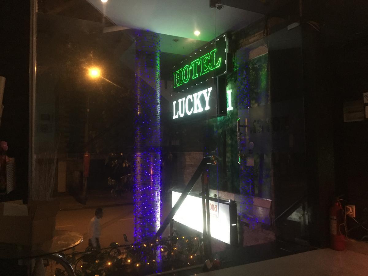 Lucky Hotel Ho Şi Min Exterior foto